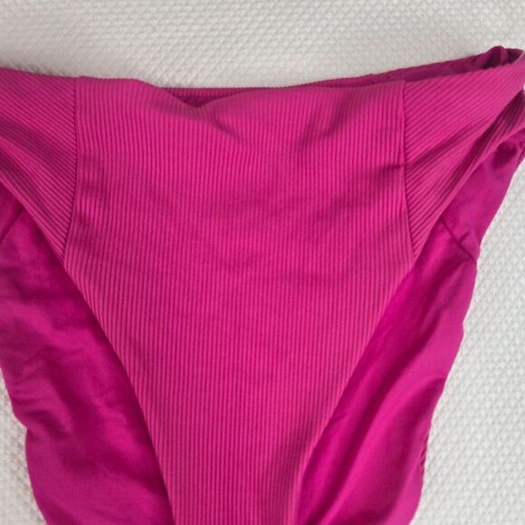 New Becca Womens Small Ribbed Pink Bikini Bottom High Waist Hi Cut - Picture 2 of 4